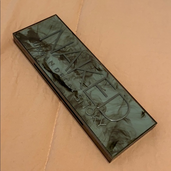 Naked Smoky Palette - Picture 2 of 2